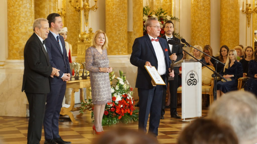 Prezes Czesław Gołębiowski odbiera nagrodę PRO FUTURO 2018 DLA PRZYSZŁOŚCI
