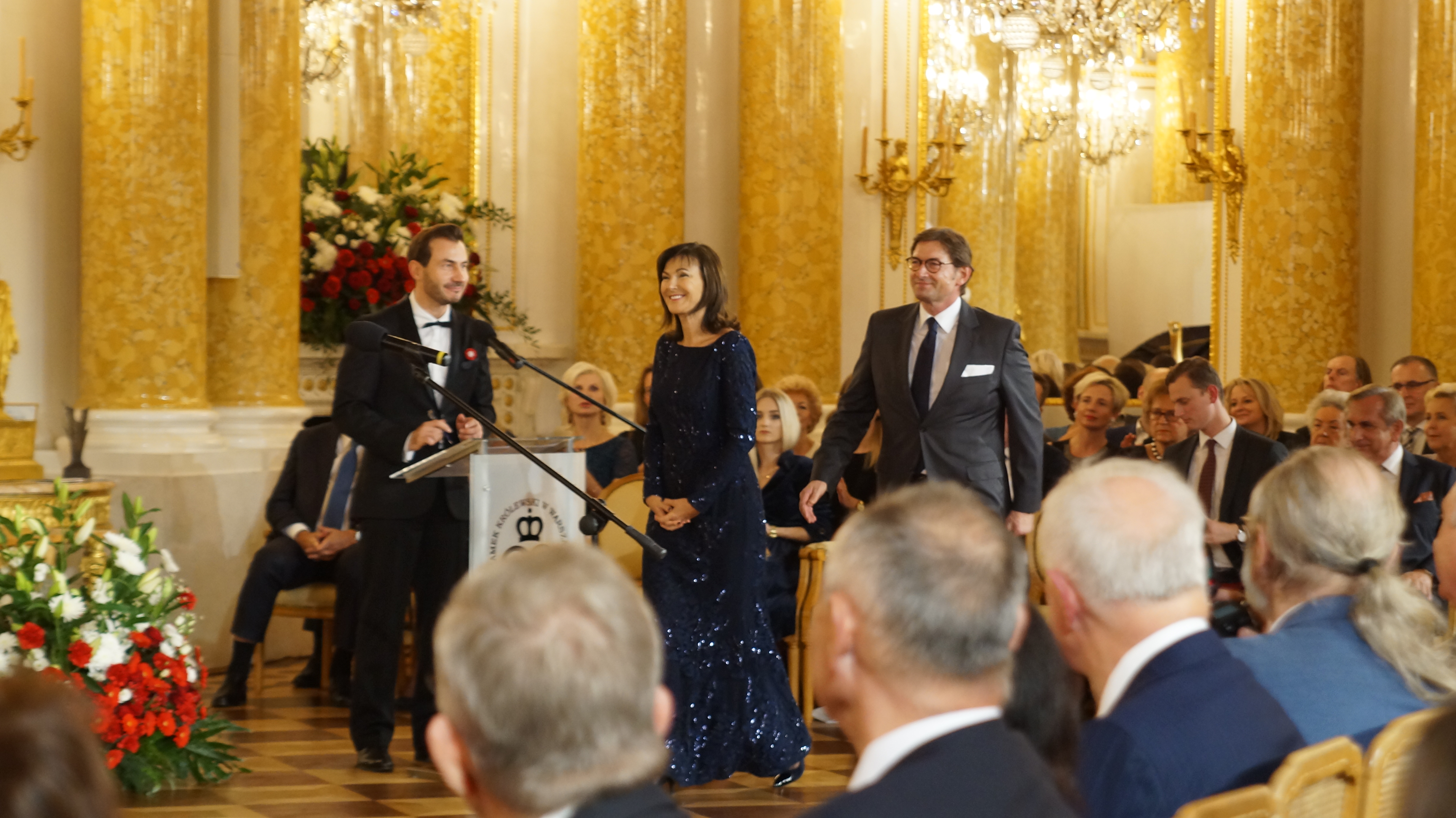 Nagrodę dla Żywego Muzeum Piernika odbierają właściciele Elżbieta i Andrzej Olszewscy