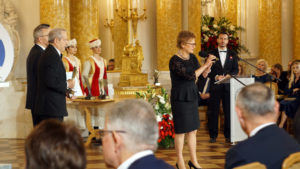 Nagrodę dla Urzędu Patentowego Rzeczypospolitej Polskiej odbiera Prezes dr Alicja Adamczak