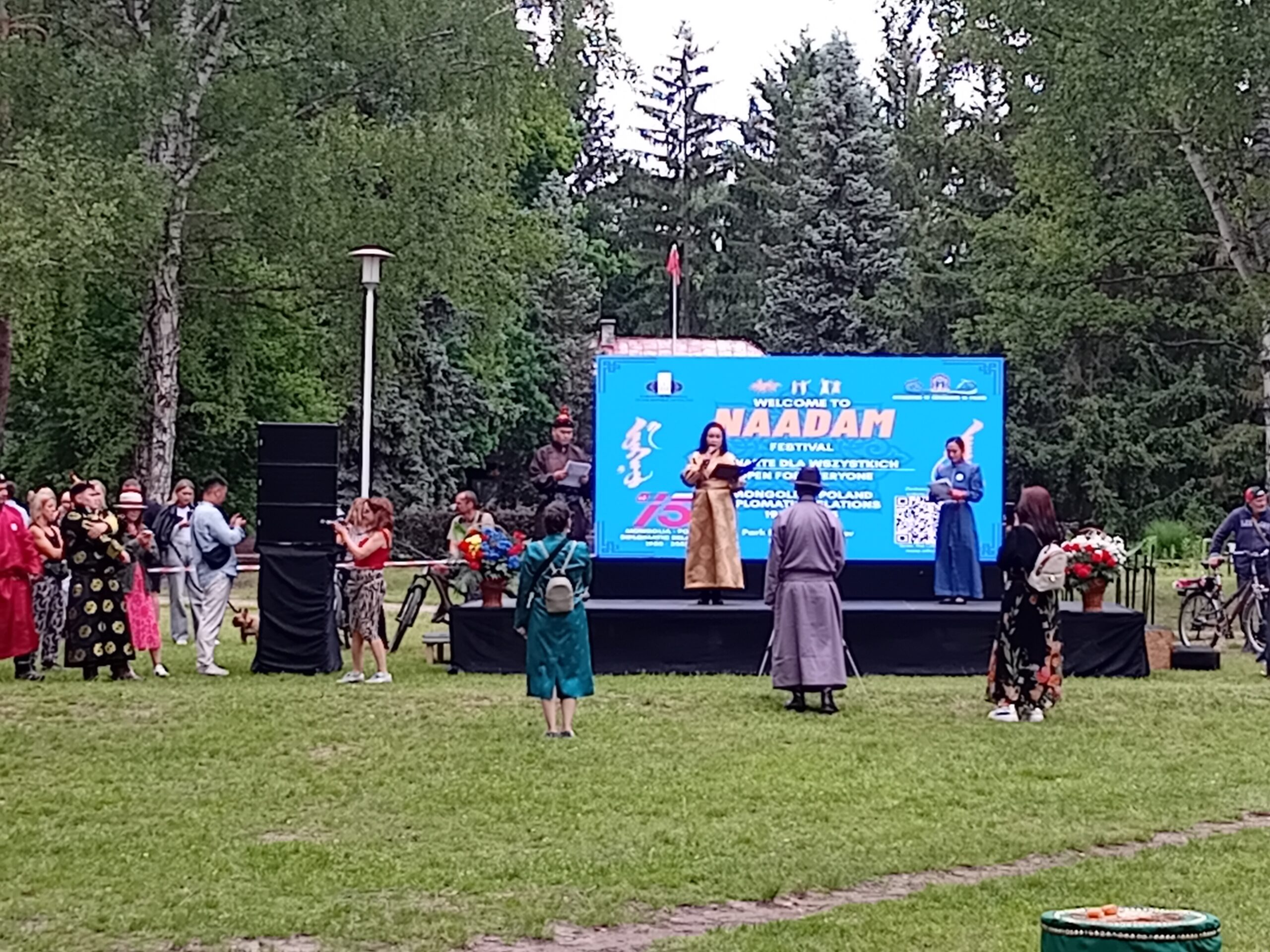 Otwarcie obchodów Święta Narodowego Mongolii "NAADAM" przez Ambasador Mongolii J.E. Pani ą Oyundari Navaan-Yunden.